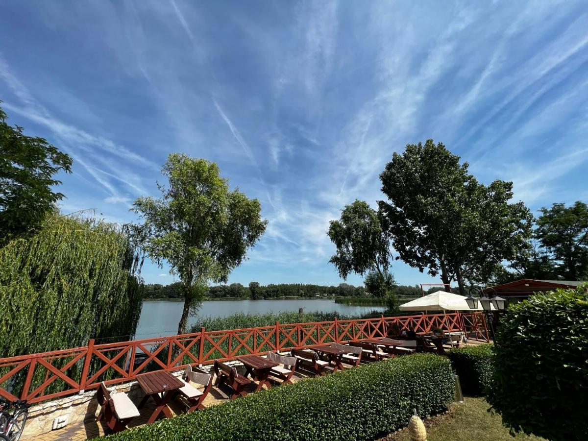 Martoni Resort & Restaurant Szigetszentmarton Екстер'єр фото