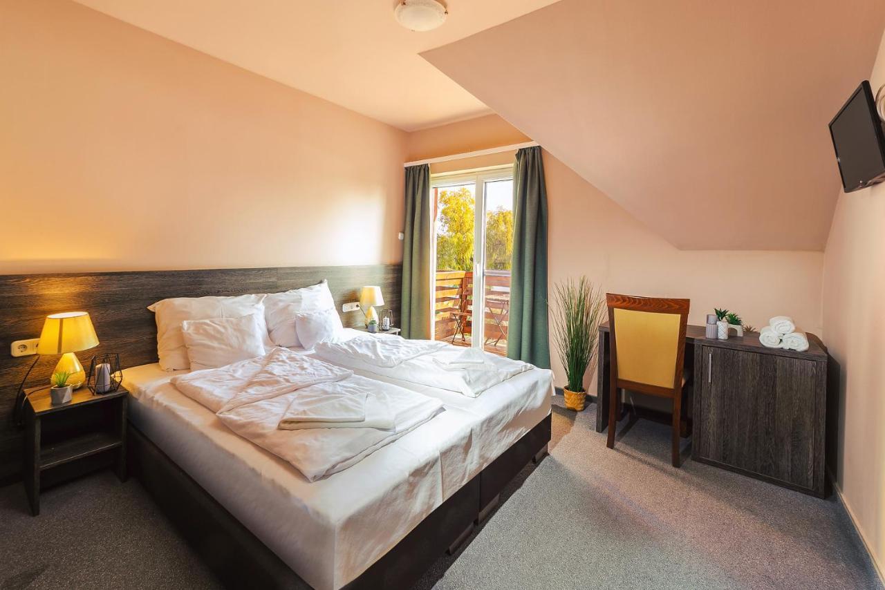 Martoni Resort & Restaurant Szigetszentmarton Екстер'єр фото