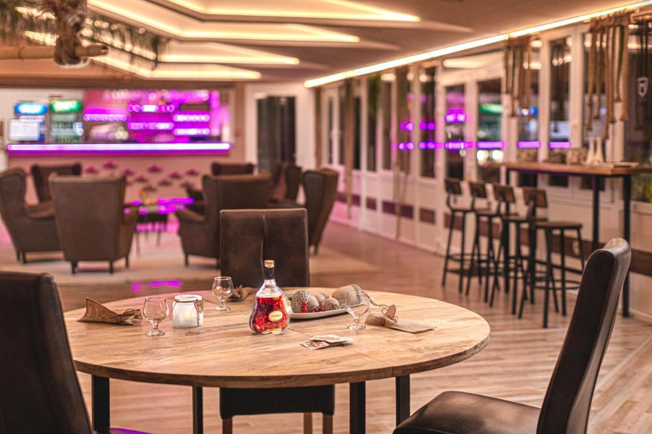 Martoni Resort & Restaurant Szigetszentmarton Екстер'єр фото